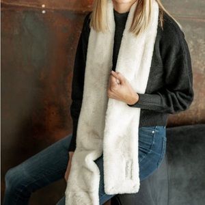 Minky Cotoure Scarf